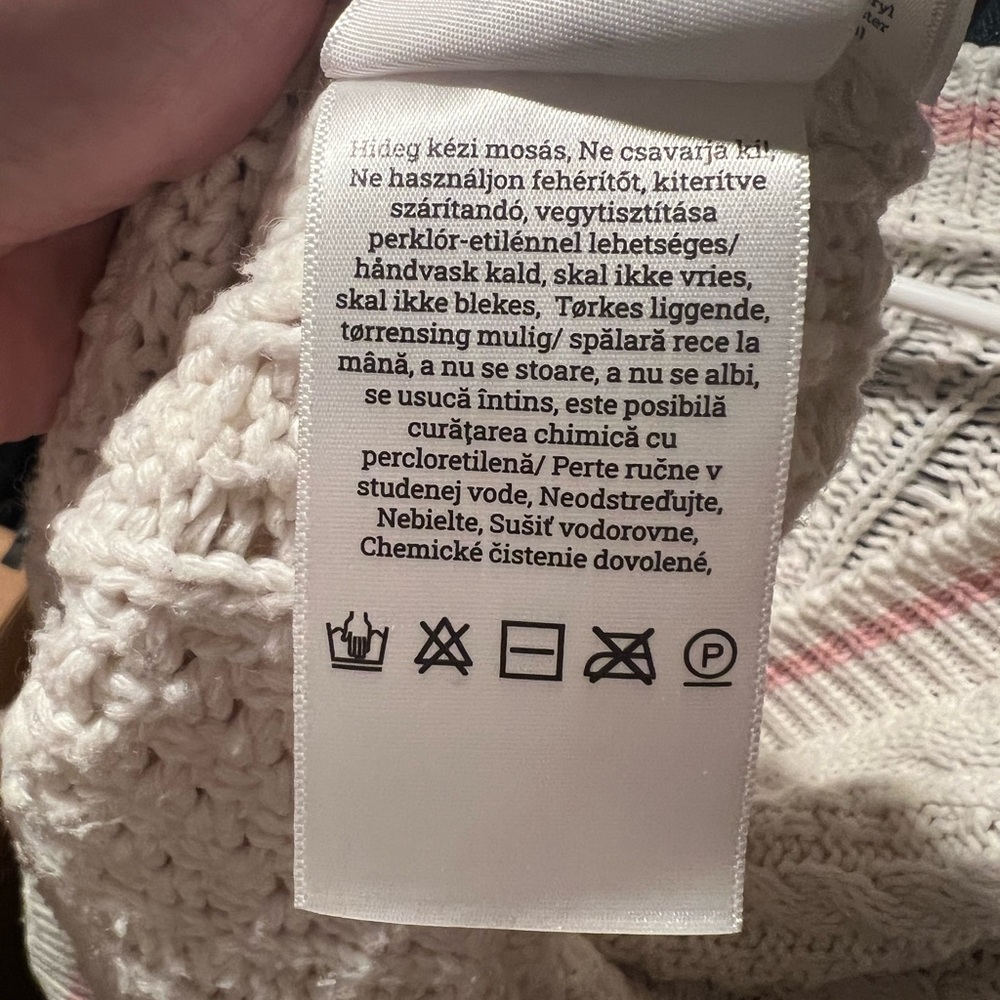 ✨Taylor Swift Official Merch Lover Cardigan!✨ - Picture 7 of 7